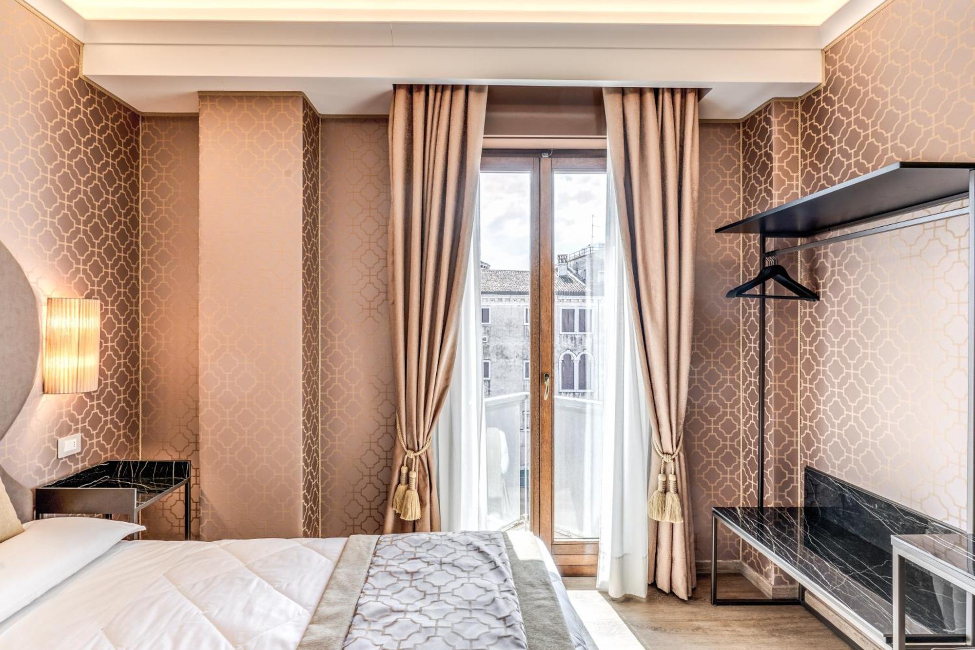 Hotel Belle Arti Venedig Exteriör bild
