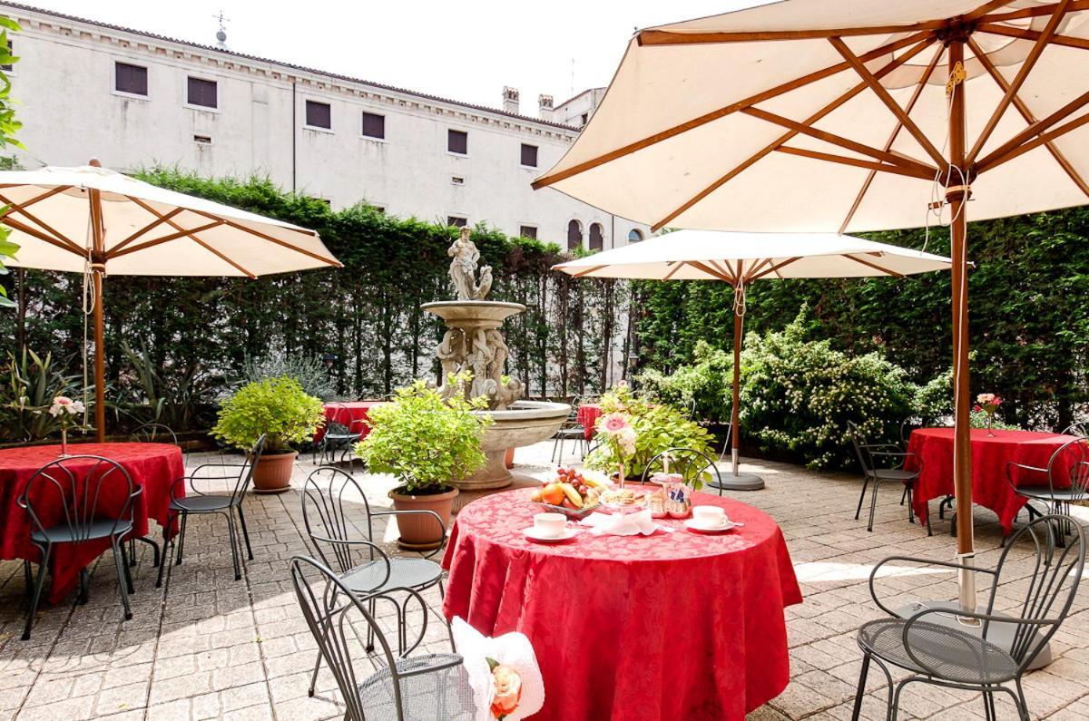 Hotel Belle Arti Venedig Exteriör bild